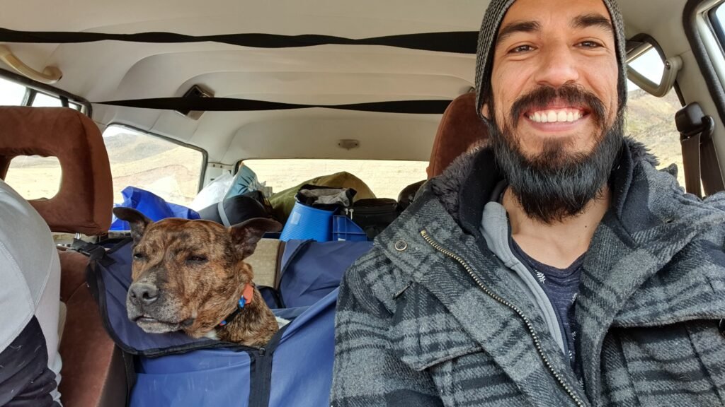 Raúl junto a Melquiades durante un viaje